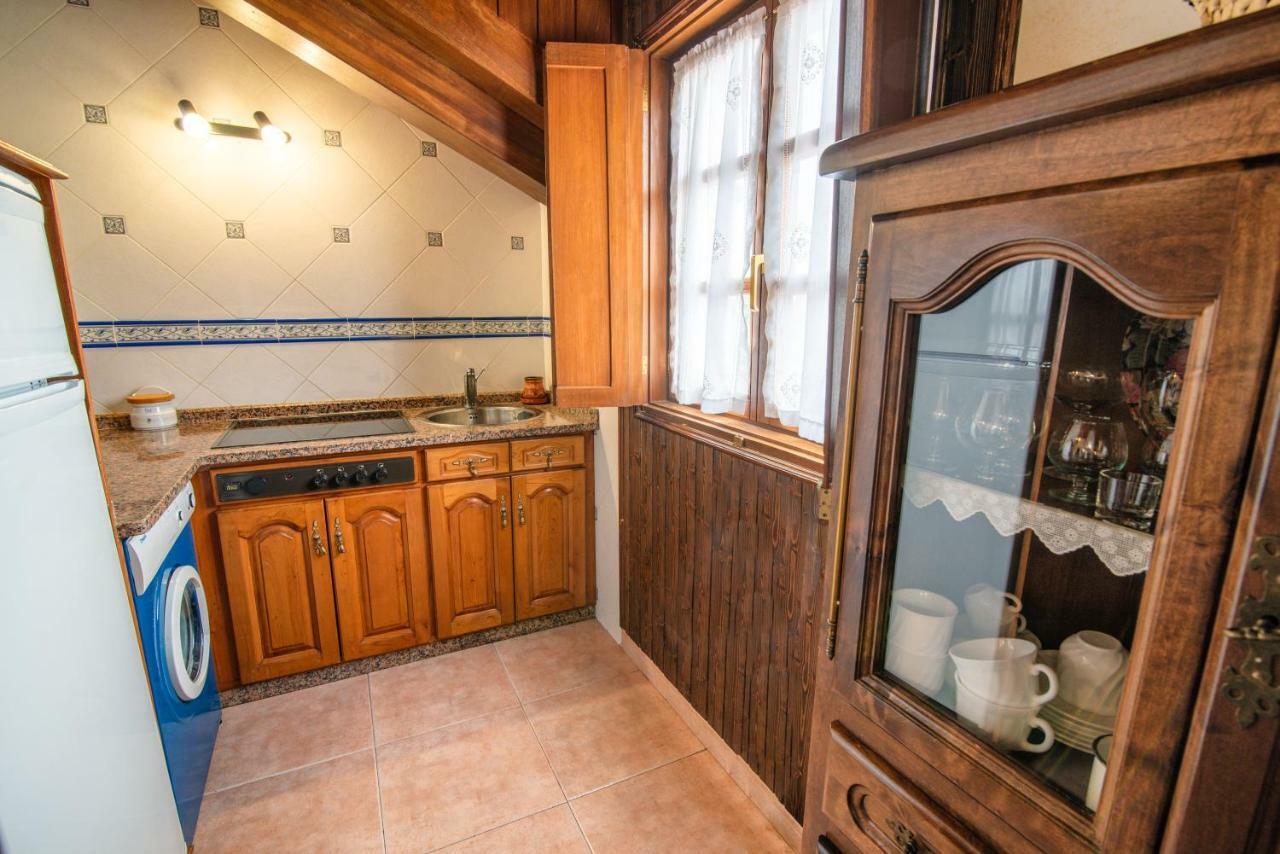 Apartamentos Rurales El Ferreiron Castropol Eksteriør billede